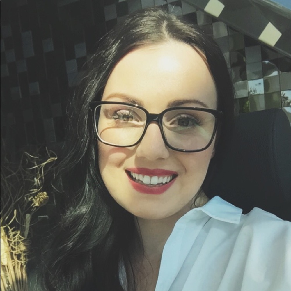 Meet your Posher, Manda